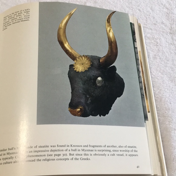 Art of Crete, Mycenae, & Greece. 7 1/2”x9” coffee table book by German Hafner - Picture 13 of 16